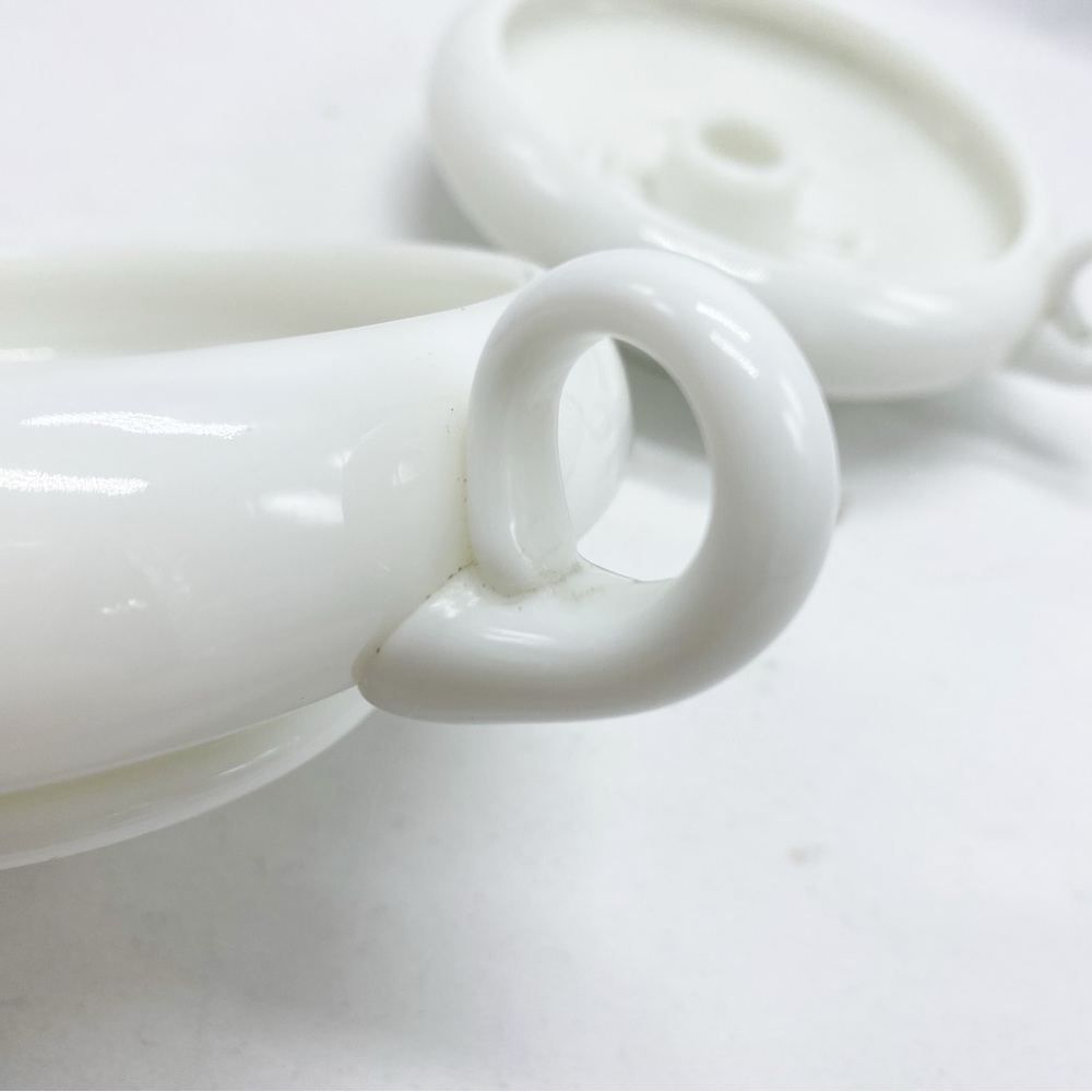 Fenton Vintage Milk Glass Chamber Candlestick Holders Finger Loop Set of 2 - Picture 4 of 9